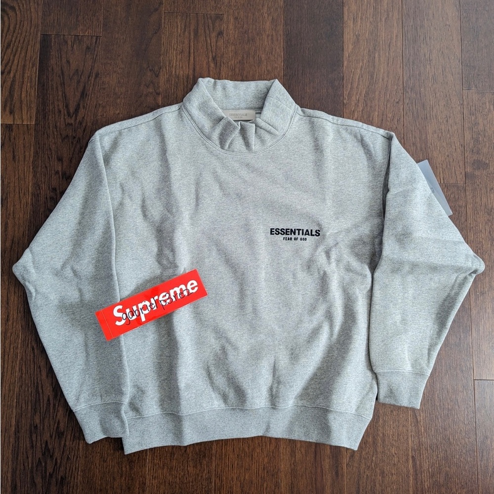 Essentials mock neck